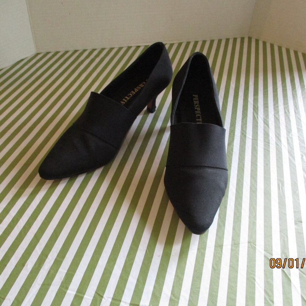 Perspective Pumps - Picture 2 of 13